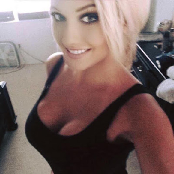 kimlovesmac